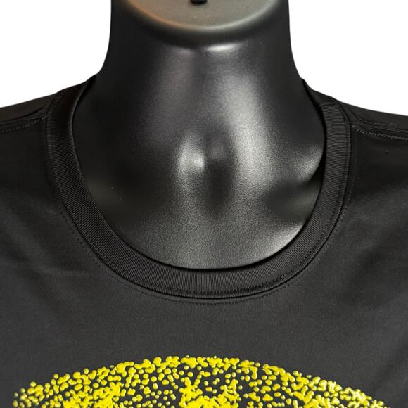 Batman Dripping Logo Shirt XL Black Yellow Raised Print DC Comics 2017 Polyester - Picture 7 of 12